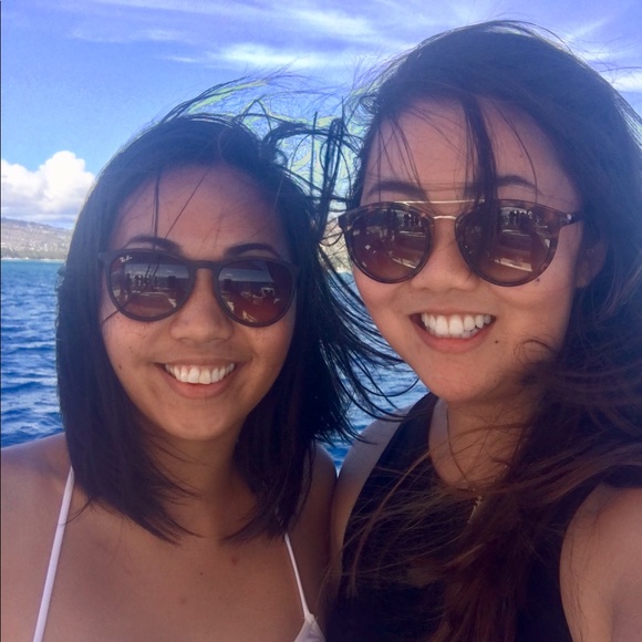 Meet your Posher, Kelsey - Picture 2 of 2